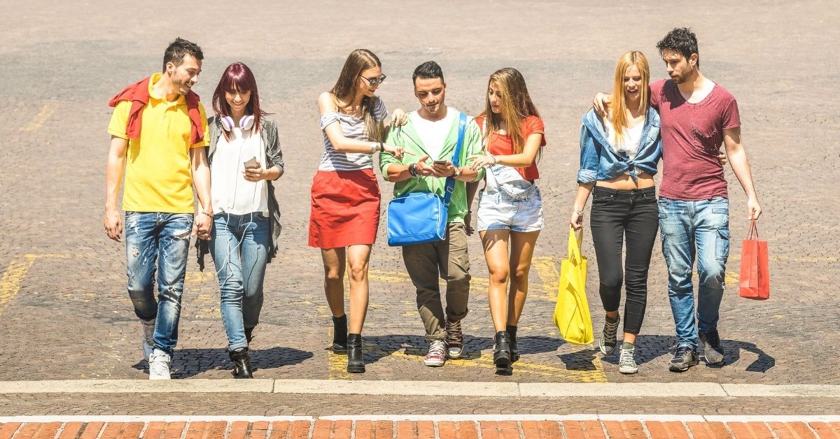 Generation Z & εργασία: Πώς η νέα γενιά αλλάζει τον κόσμο της εργασίας