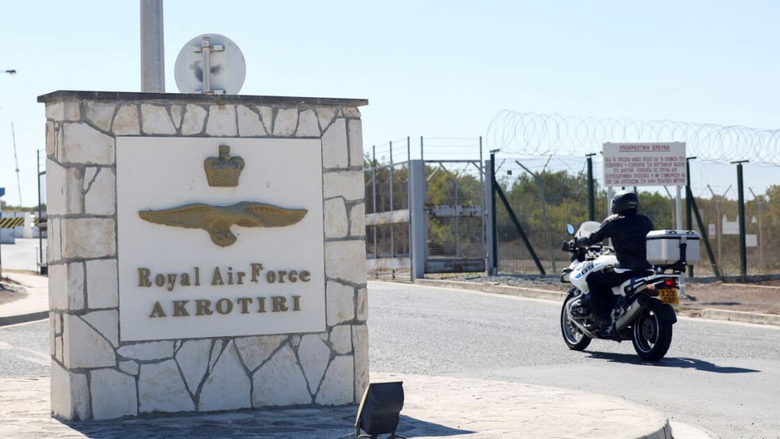 &Nu;έ&epsilon;&sigmaf; &theta;έ&sigma;&epsilon;&iota;&sigmaf; &epsilon;&rho;&gamma;&alpha;&sigma;ί&alpha;&sigmaf; &sigma;&tau;&iota;&sigmaf; &Beta;&rho;&epsilon;&tau;&alpha;&nu;&iota;&kappa;έ&sigmaf; &Beta;ά&sigma;&epsilon;&iota;&sigmaf; &gamma;&iota;&alpha; &Kappa;ύ&pi;&rho;&iota;&omicron;&upsilon;&sigmaf; &pi;&omicron;&lambda;ί&tau;&epsilon;&sigmaf; - &Lambda;&epsilon;&mu;&epsilon;&sigma;ό&sigmaf; - &Lambda;ά&rho;&nu;&alpha;&kappa;&alpha; - &Pi;ά&phi;&omicron;&sigmaf; - &Lambda;&epsilon;&upsilon;&kappa;&omega;&sigma;ί&alpha; - &Alpha;&mu;&mu;ό&chi;&omega;&sigma;&tau;&omicron;&sigmaf; by Carierista